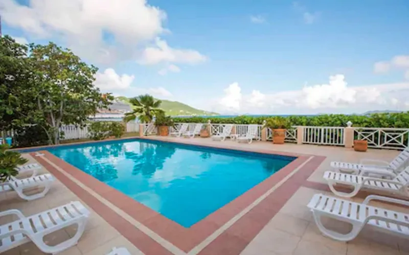 Waterfront hotel in Road Town Tortola near the docks used for snorkeling in tortola bvi tours